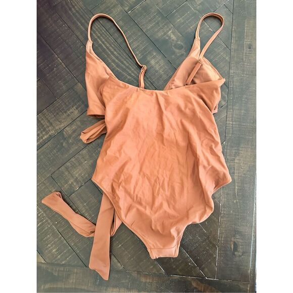 Aerie Tan Tie Front One Piece Swimsuit Size Small New - Picture 2 of 3